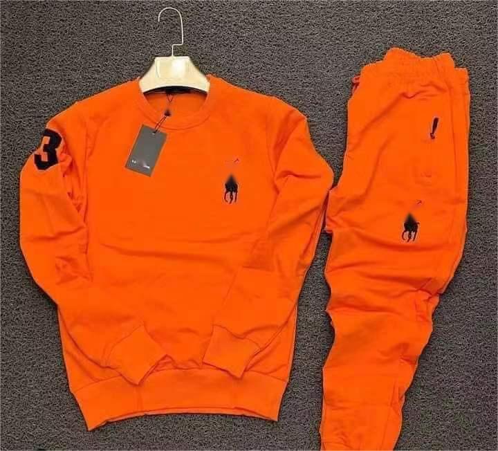 Qy9220 2023 Fall Plus Size Custom Logo 2 Pc Hoodie Set Women Clothing Winter 2 Piece Set For Women Solid Crop Top Two Piece