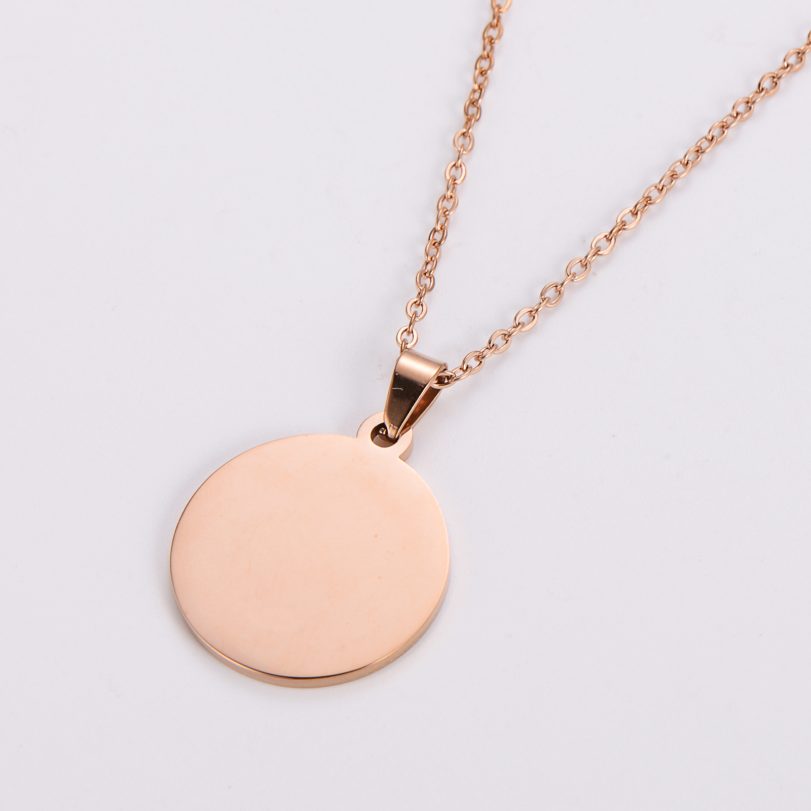 Stainless Steel 18k Gold Plated Sublimation Jewelry Blanks Round Pendant For Laser Engraving 