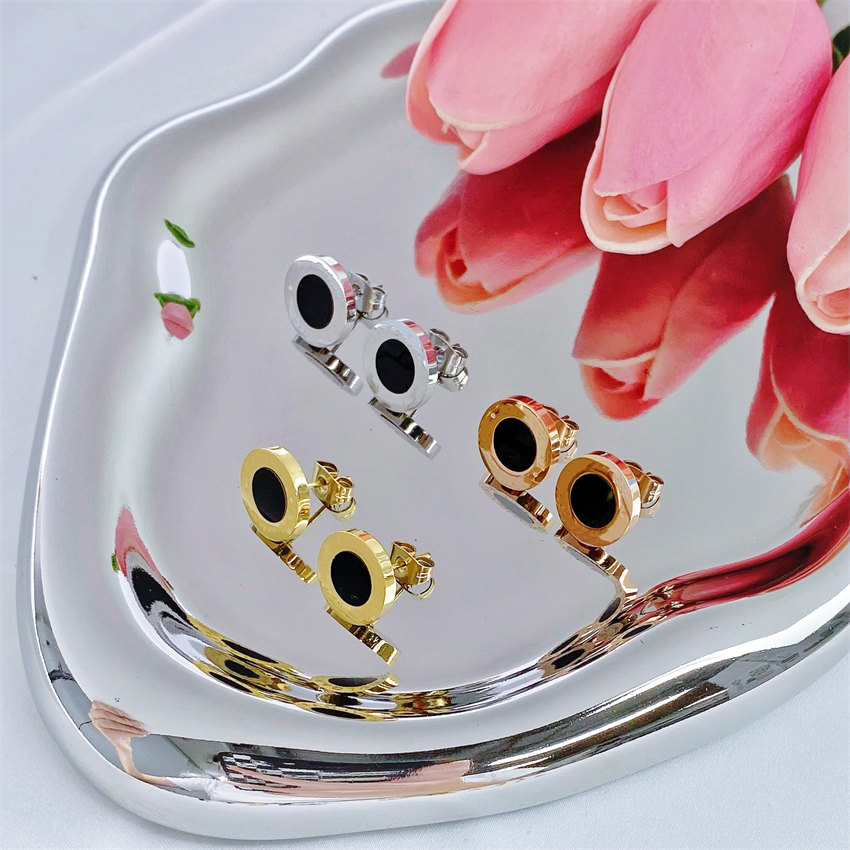 High Quality Cheap Dubai Gold Plated Stainless Steel Pendant Necklace Earrings Jewelry Set For Women 