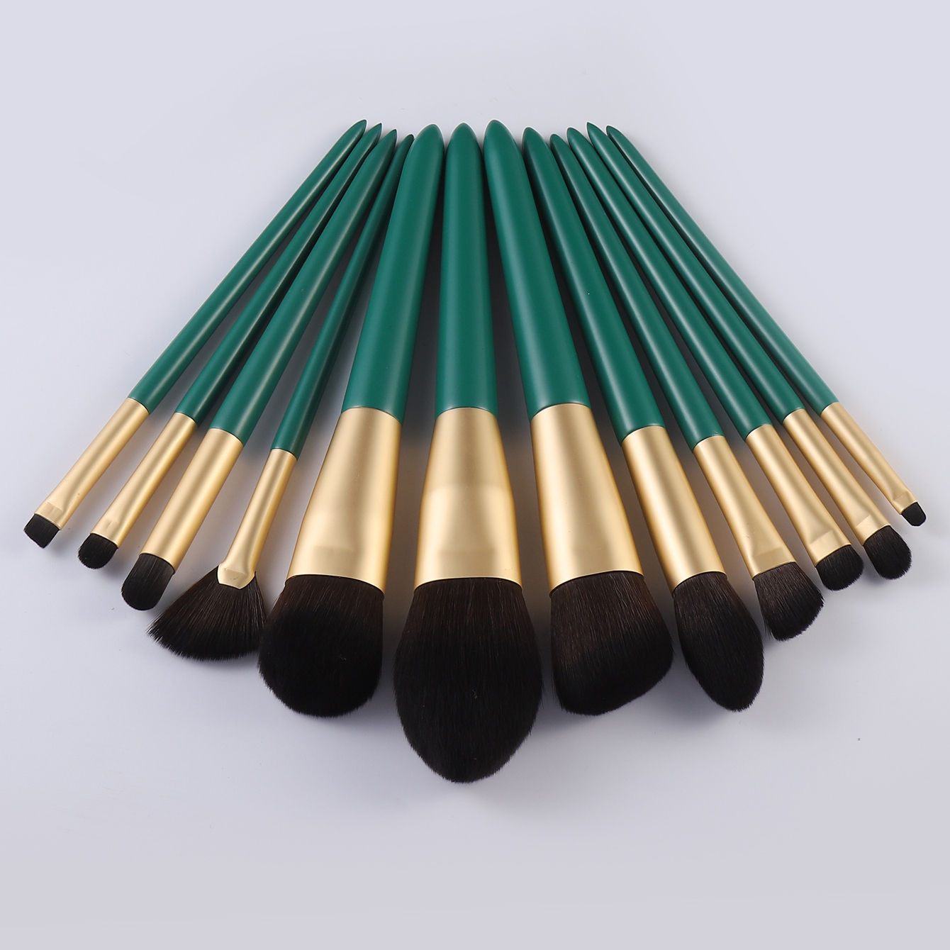 New Hot Selling 12 Pieces 9 Green Brown Professional Beauty Products Women Cosmetic Tools Makeup Brush Set 