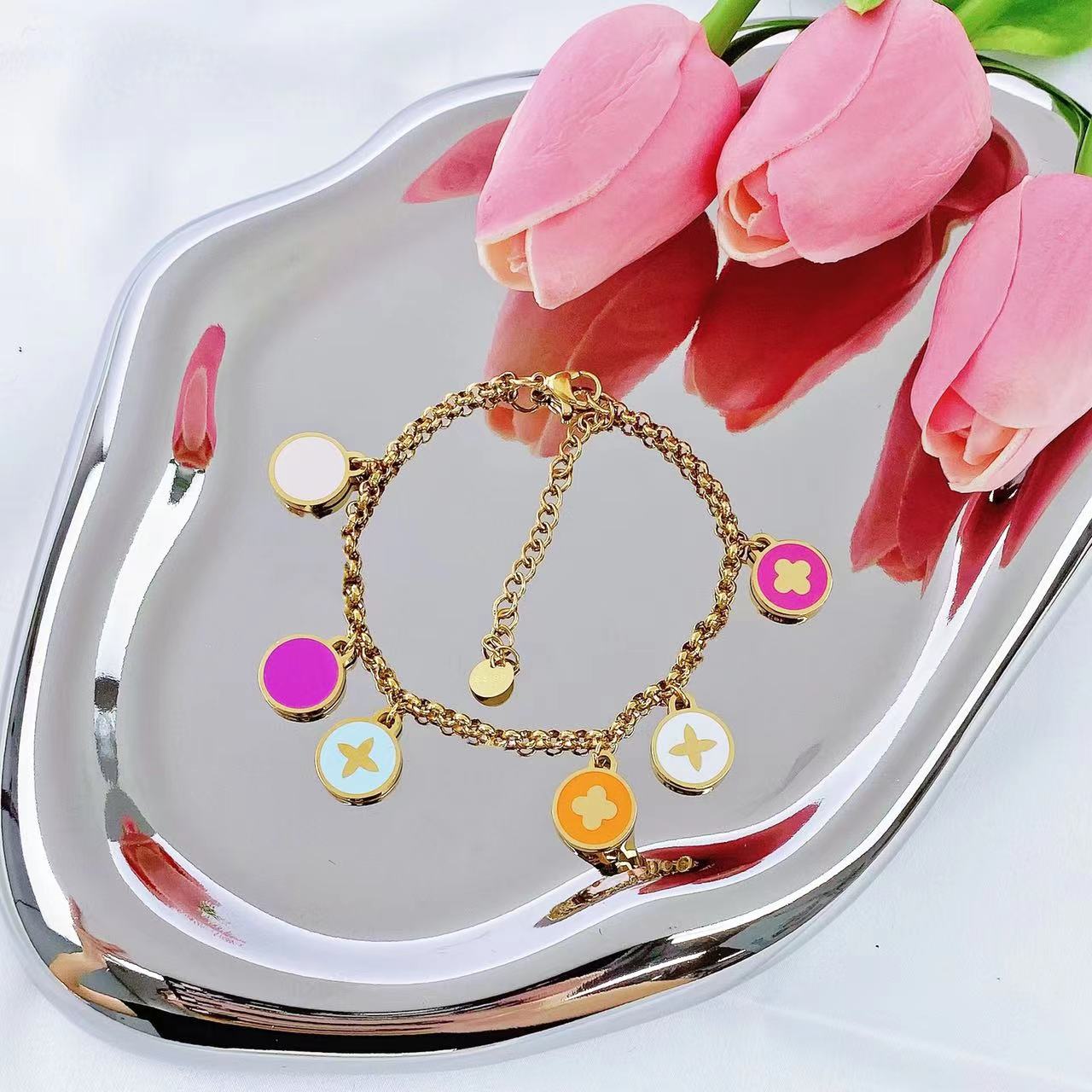 High Quality Cheap Dubai Gold Plated Stainless Steel Pendant Necklace Earrings Jewelry Set For Women 