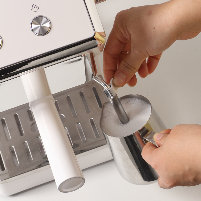 Automatic Coffee Machine Professional Semi-auto Espresso Coffee Machine With Milk Tank For Home 