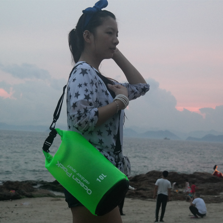 Pvc Transparent Large Capacity Outdoor Sports Hiking Camping Drifting Swimming Waterproof Dry Bag Portable Ocean Pack Water Bag 
