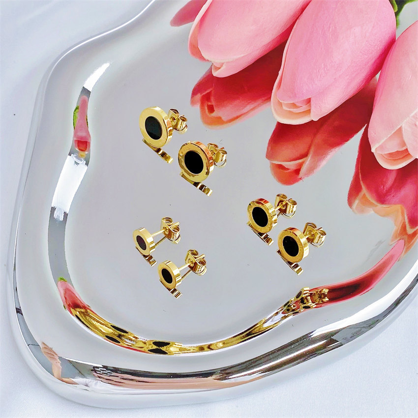 High Quality Cheap Dubai Gold Plated Stainless Steel Pendant Necklace Earrings Jewelry Set For Women 