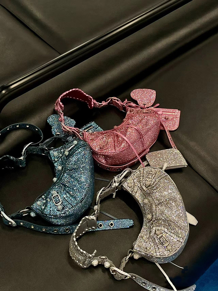 New Design Autumn &amp; Winter Dazzlingly Personality Versatile Female Punk Style Single Diamond Handbag Rhinesestone Shoulder Bag 