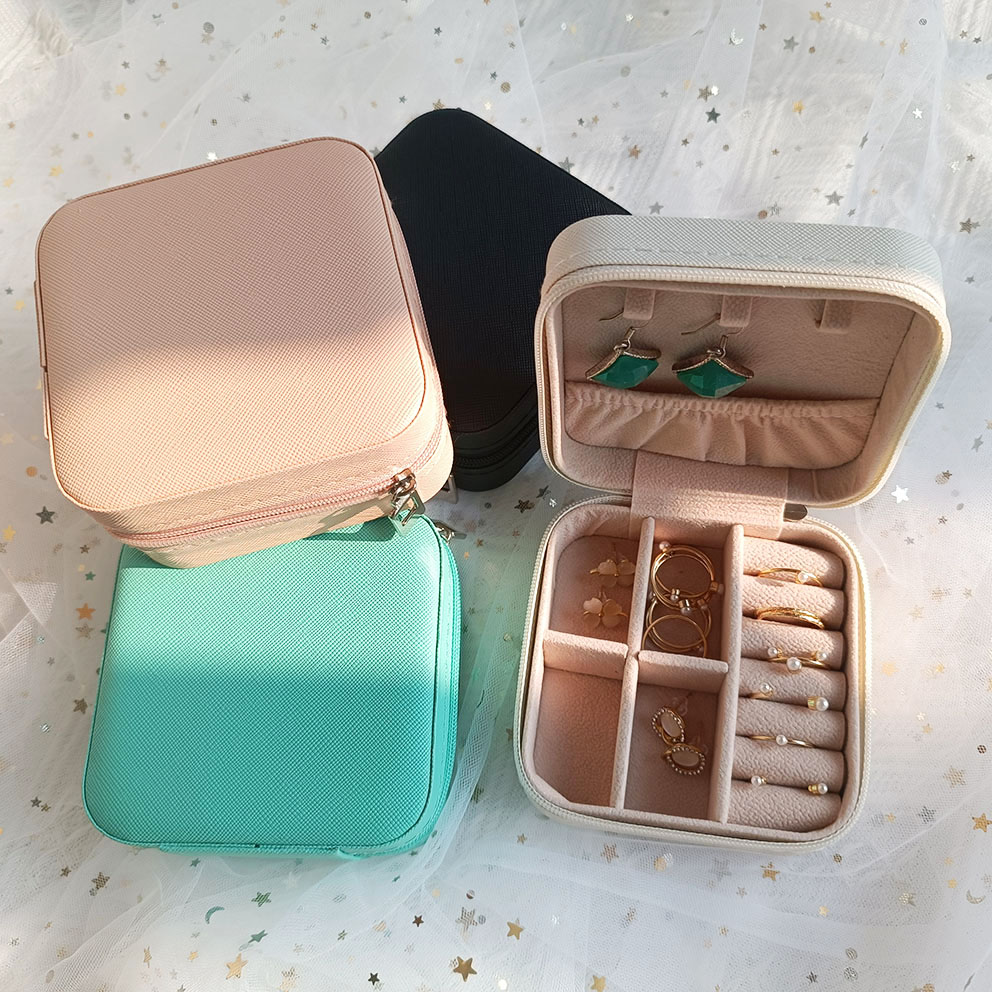 Personalized Wholesale Portable Faux Leather Traveling Girls Jewelry Box Storage Necklace Earring Box Case Small Jewelry Boxes 