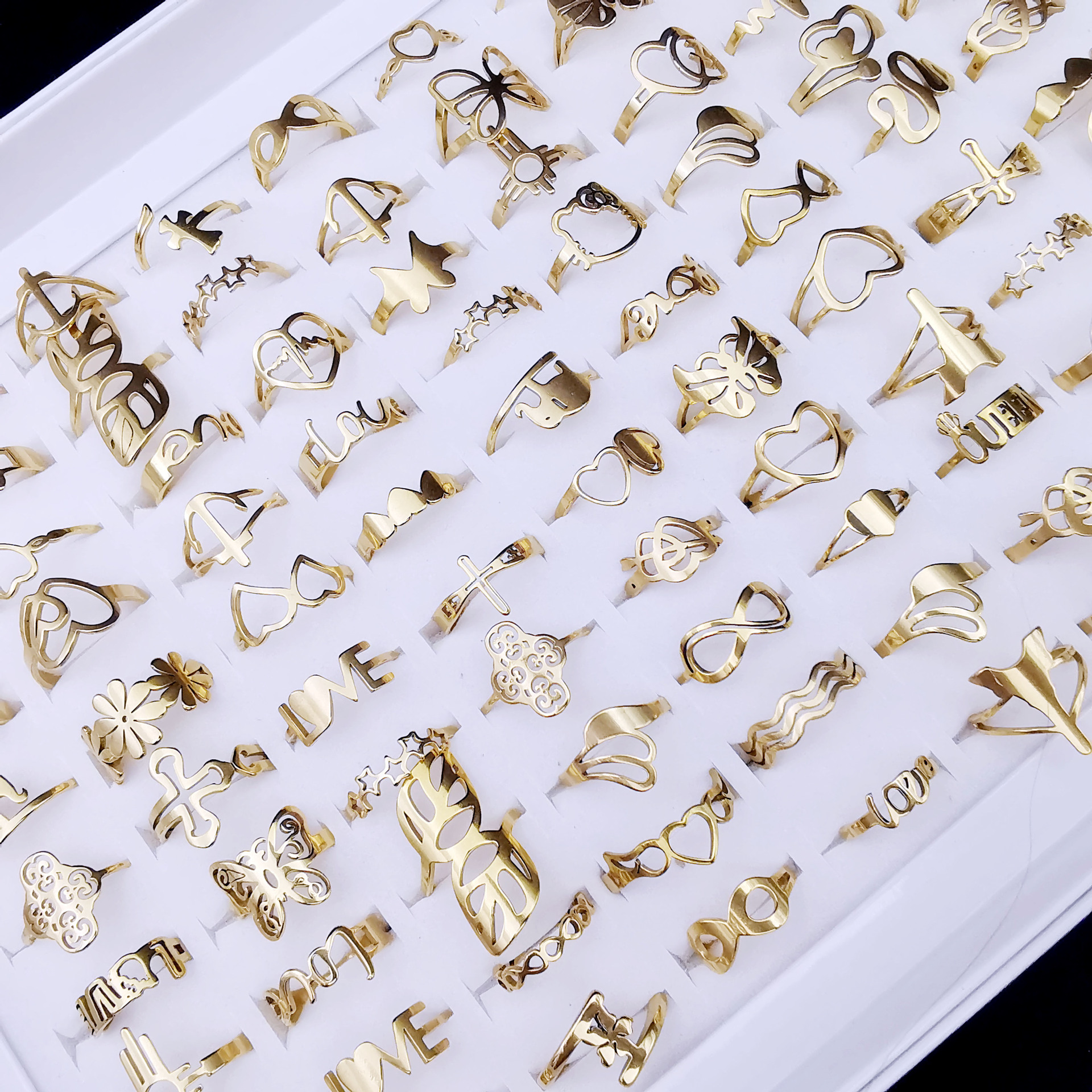 Wholesale Mixed Stainless Steel Women Finger Rings Simple Women Jewelry Gold Plated Hollow Women Ring 