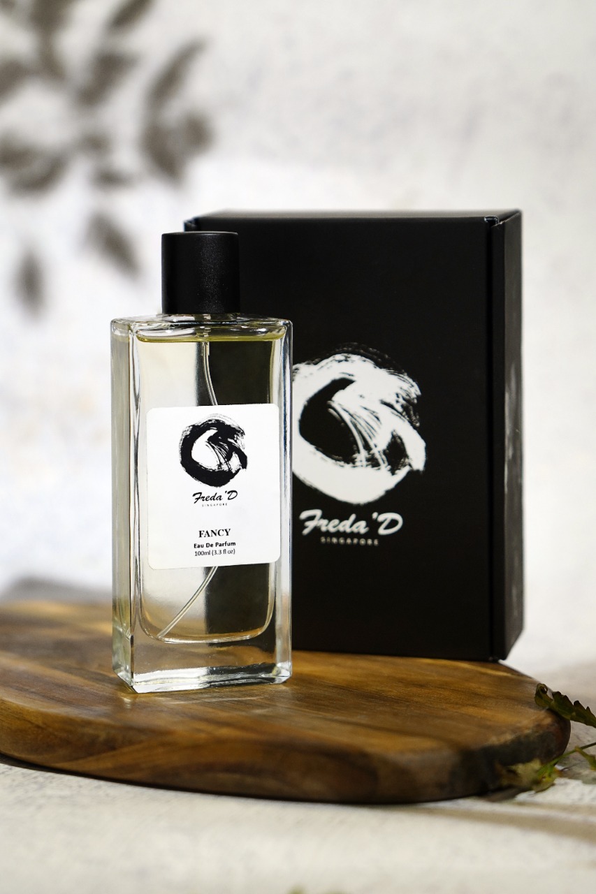 [SG Local Brand] Freda D Luxury Eau De Parfum EDP Long-lasting Artisanal Perfume For Men  - Blue
