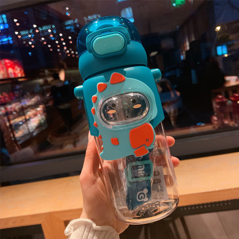 Ready stock 600ml new high-quality children's plastic cup portable strap student straw cup tritan cartoon net red personality water cup OUA2048