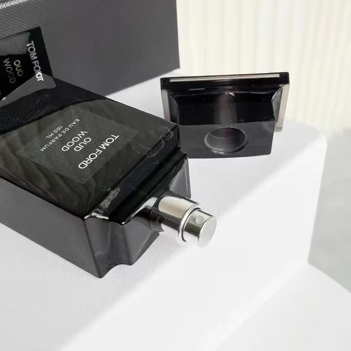 Perfume Diaries 100% TOM FORD OUD WOOD Men's Eau de Parfum Tom Ford Gentlemen Luxury Spray Masculine Woody & Aromatic Fragrance for Men - 100ml