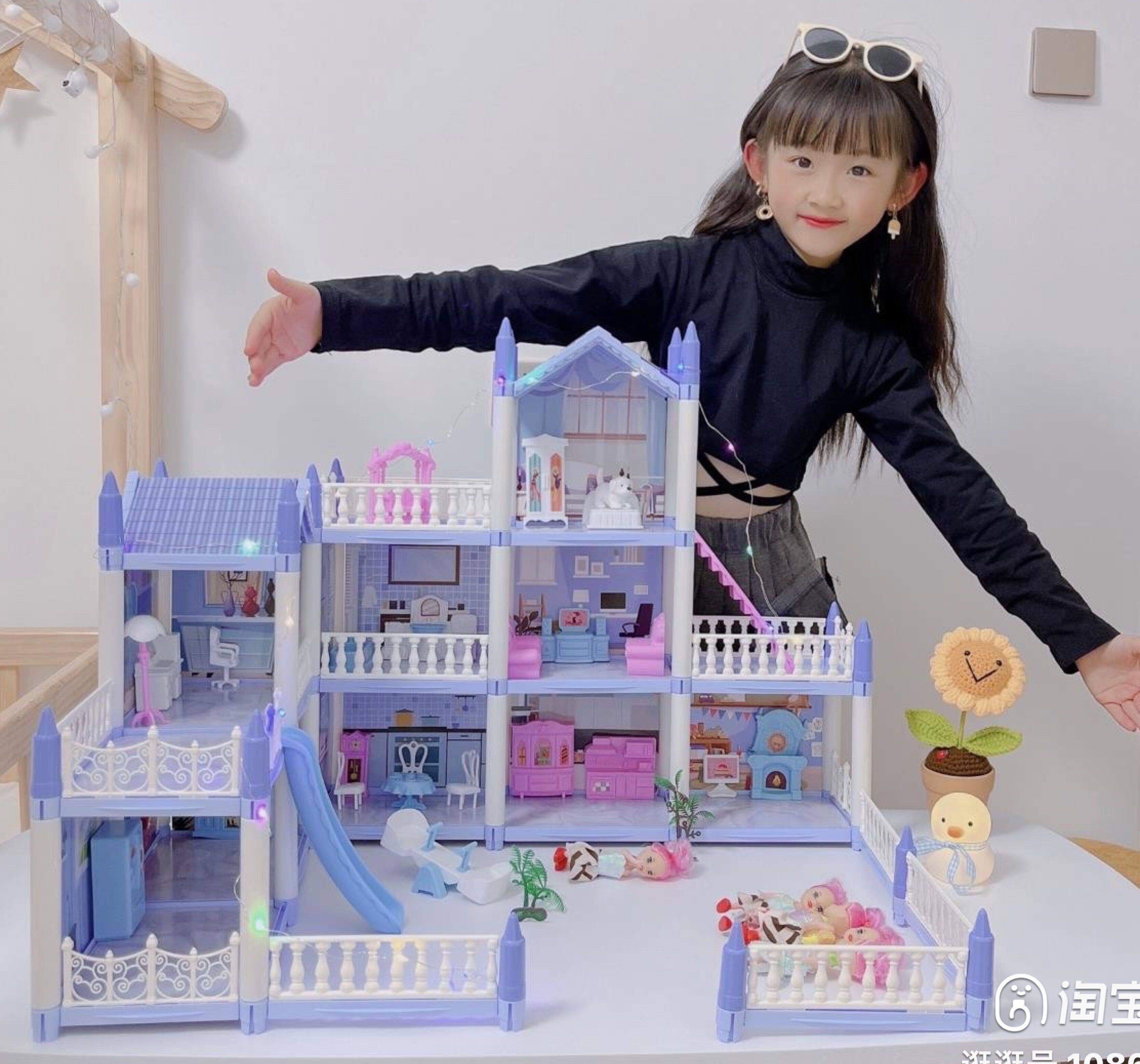 [Free Dolls+ LED ]Kids Doll House Barbie Castle DIY Kids Girl Toys Dollhouse Best Gift Model Frozen Assembling Dream Villa