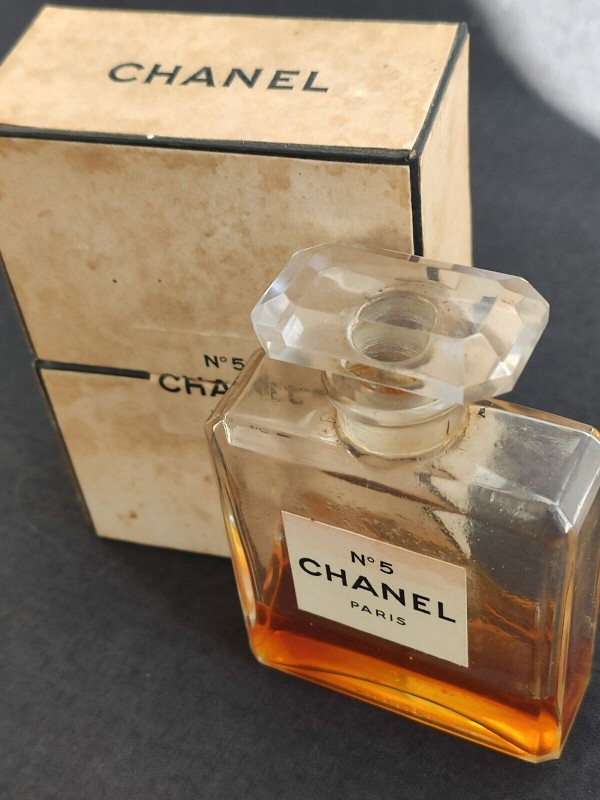 Chanel Vintage Extrait Rare Original Crystal Bottle & Box