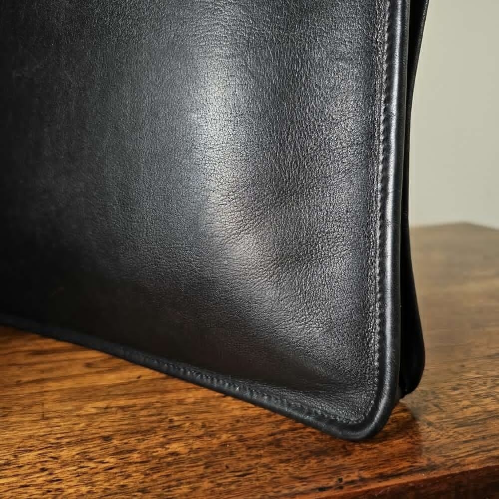 VINTAGE MADE IN USA Coach Black Glove Leather Zip Document Portfolio Laptop Case