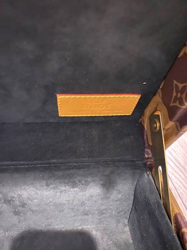 Louis Vuitton Nigo Cotteville 40 handbag briefcase Trunk Tiger brand new and rare-