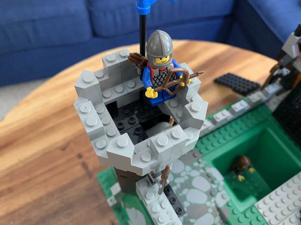 LEGO 6086 Black Knight's Castle EXCELLENT CONDITION!