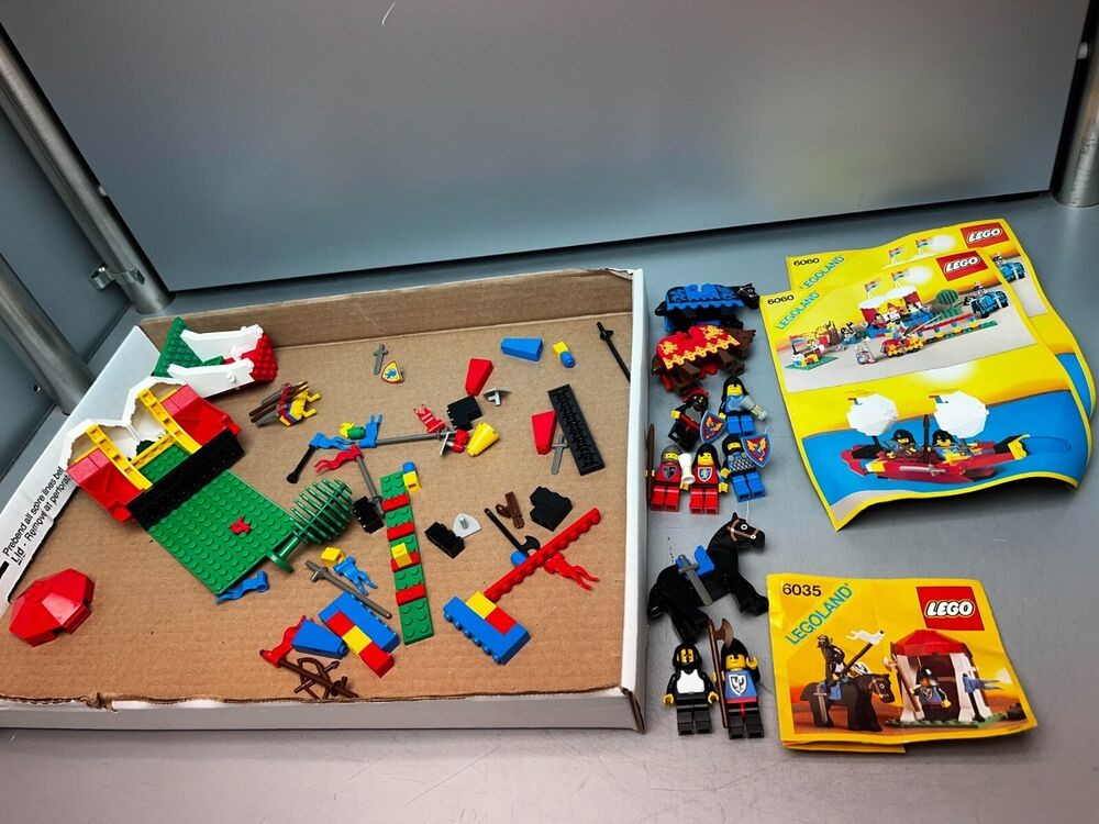 LEGO Classic Castle lot - 6085 Black Monarch, 6086 Black Knights, 6035, 6060