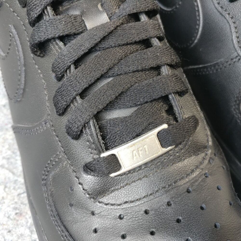 Nike Air Force 1 Low Mens Shoes Size 9.5 Sneakers AF1 Triple Black CW2288-001