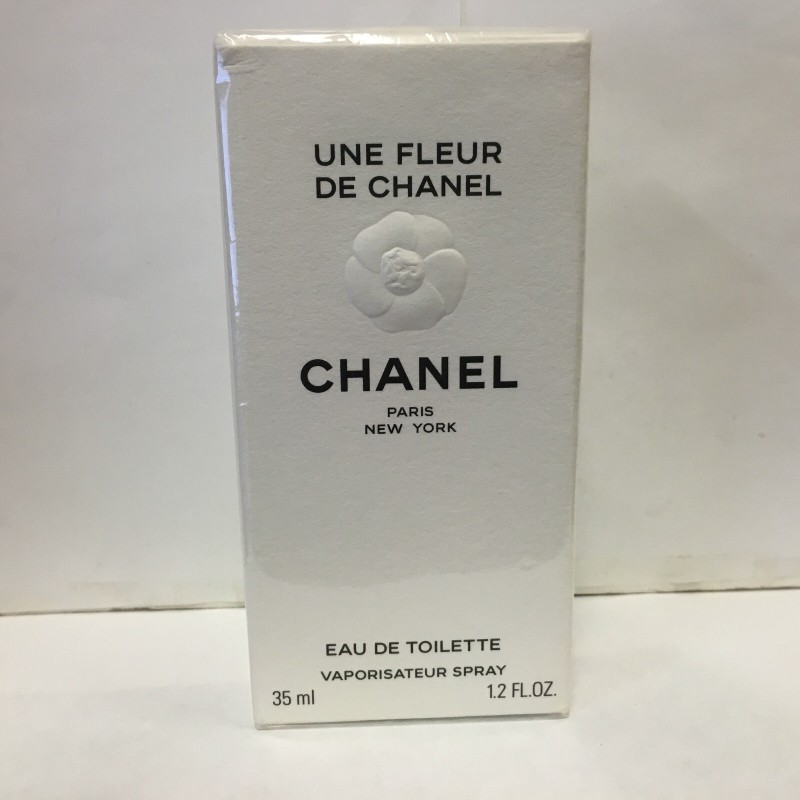 Chanel Une Fleur 1.2oz Women's Eau de Toilette