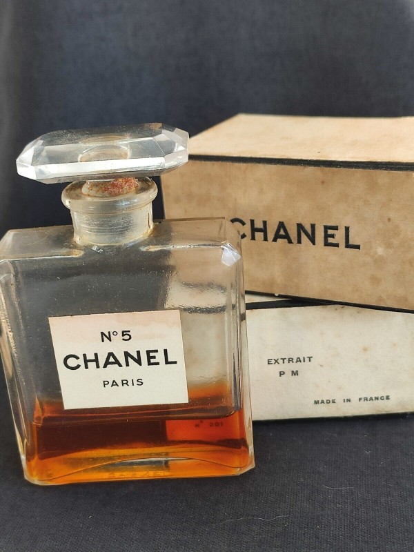 Chanel Vintage Extrait Rare Original Crystal Bottle & Box