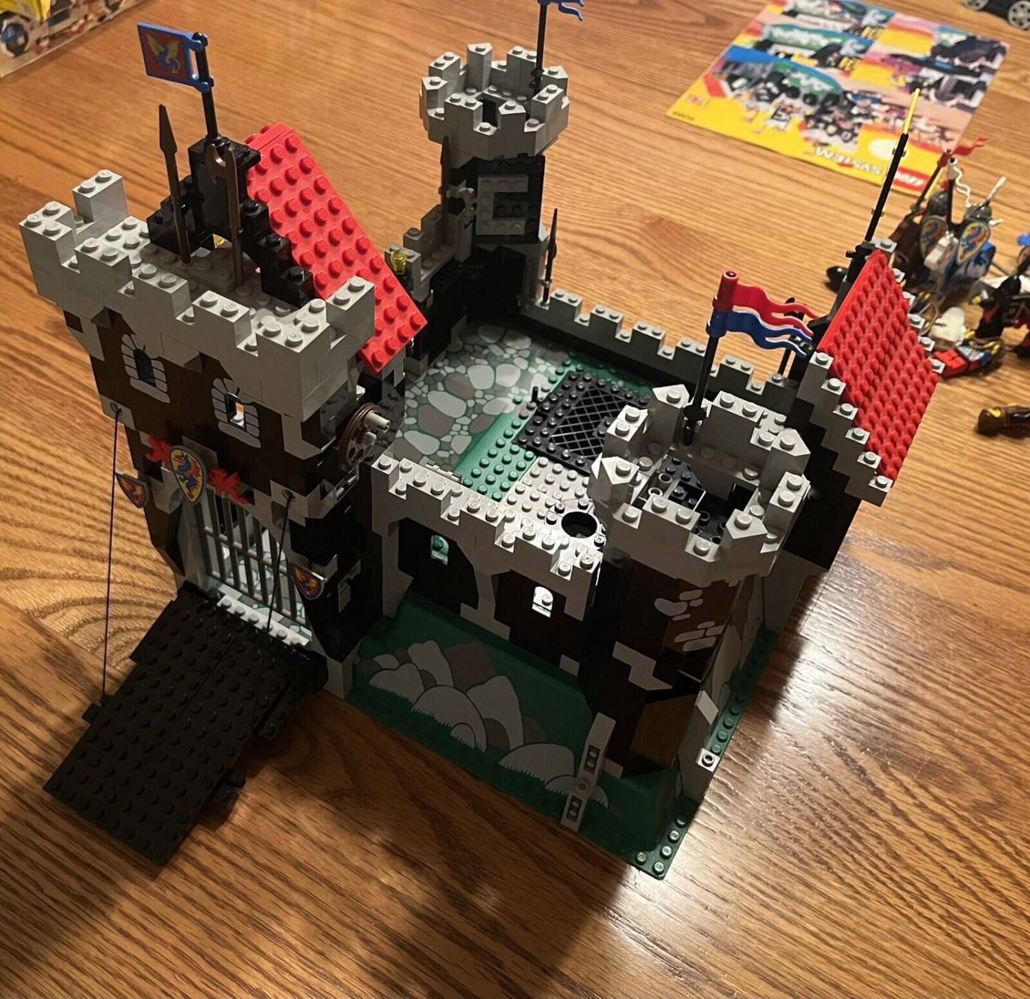 LEGO 6086 Black Knight’s Castle With Box And Instructions Read Description