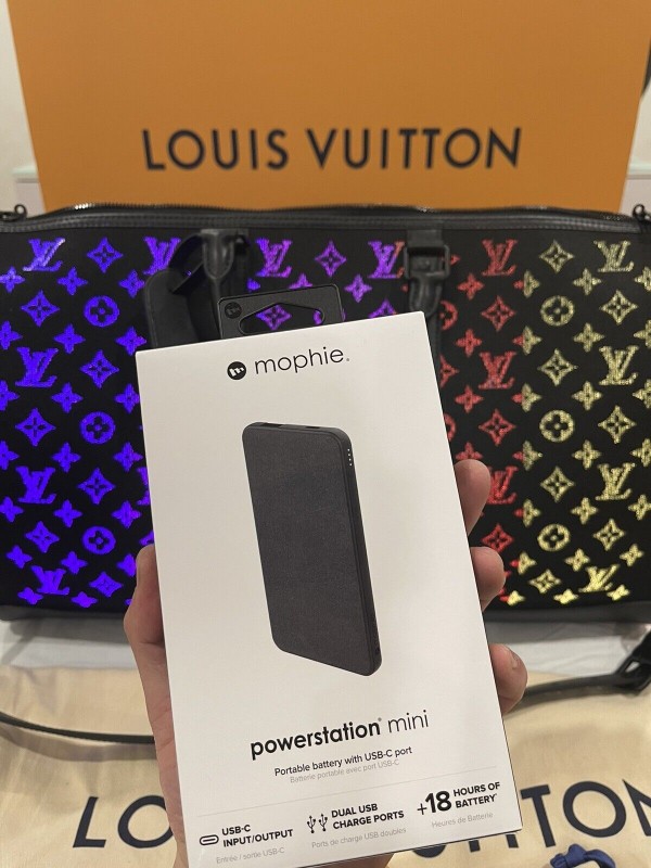 LOUIS VUITTON KEEPALL 50 LED BANDOULIÈRE Limited-EDITION “VIRGIL ABLOH’s” FW19