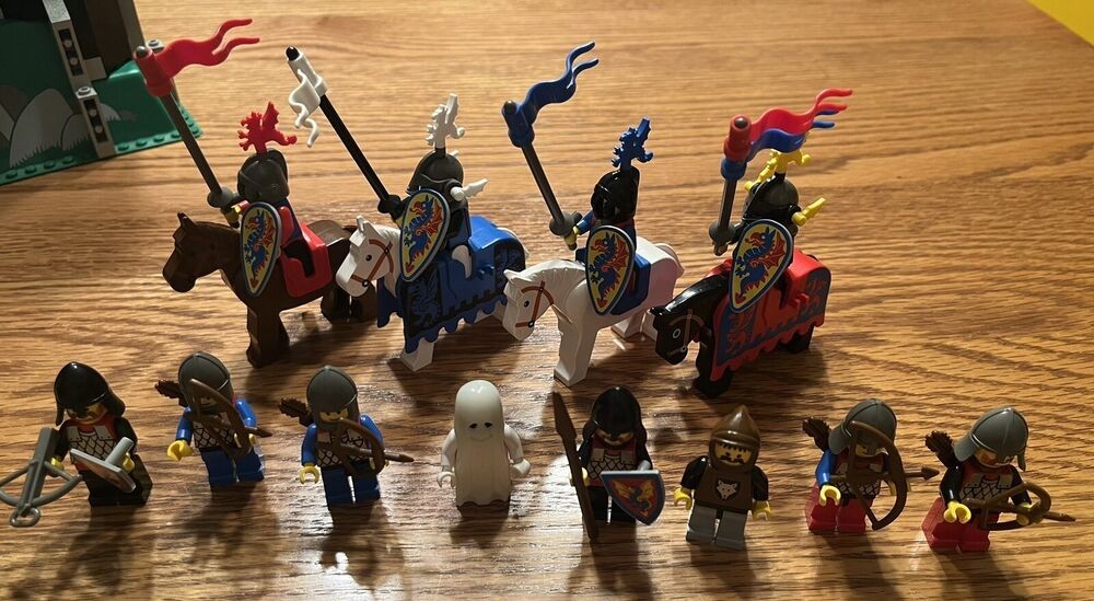 LEGO 6086 Black Knight’s Castle With Box And Instructions Read Description