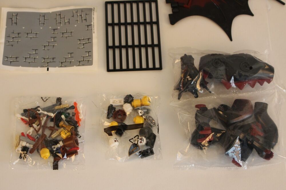 LEGO 7094 CASTLE: KINGS CASTLE SIEGE (BRAND NEW/OPEN BOX) SEE PICS