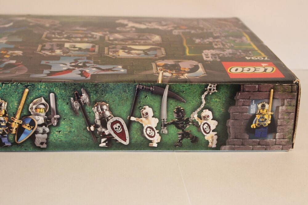 LEGO 7094 CASTLE: KINGS CASTLE SIEGE (BRAND NEW/OPEN BOX) SEE PICS