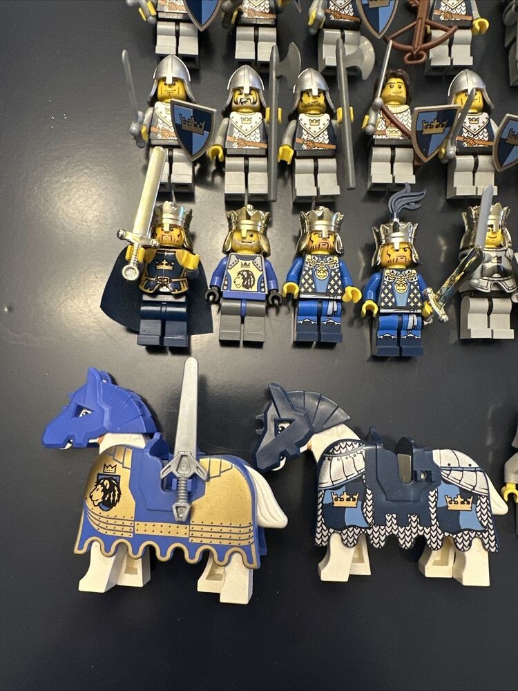 LEGO Fantasy Era King's Knight Minifigure Lot of 44 Lion Crown Queen Castle Rare