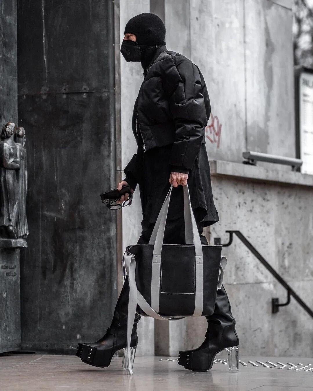 *Exotic * RICK OWENS Rare $5K JUMBO Proportional CROCODILE TROLLEY Tote Bag (Black)-