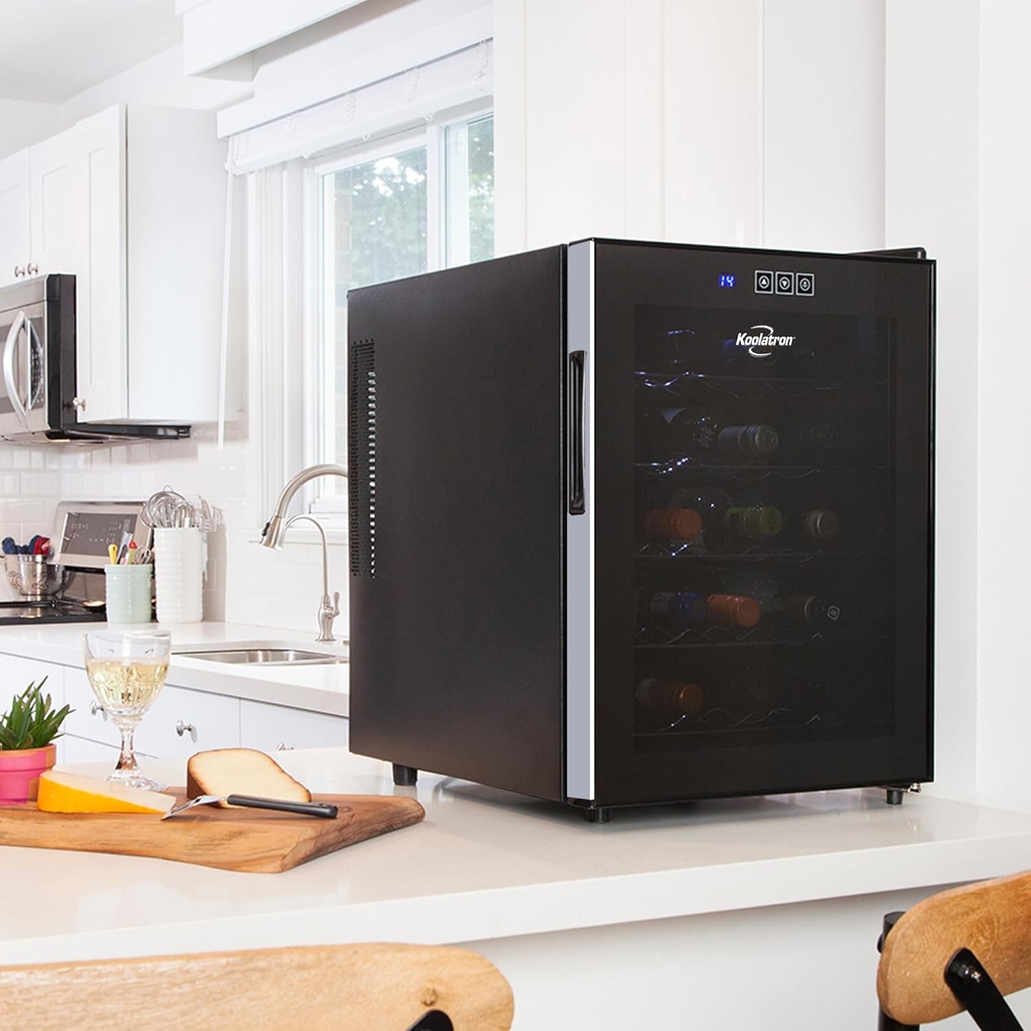 Koolatron Wine Fridge - Wine Cooler, 20 Bottle Wine Cabinet for Champagne, Red & White Wine, Freestanding Cellar For Bar, Home, Kitchen, Double Paned Glass Door, (48L)