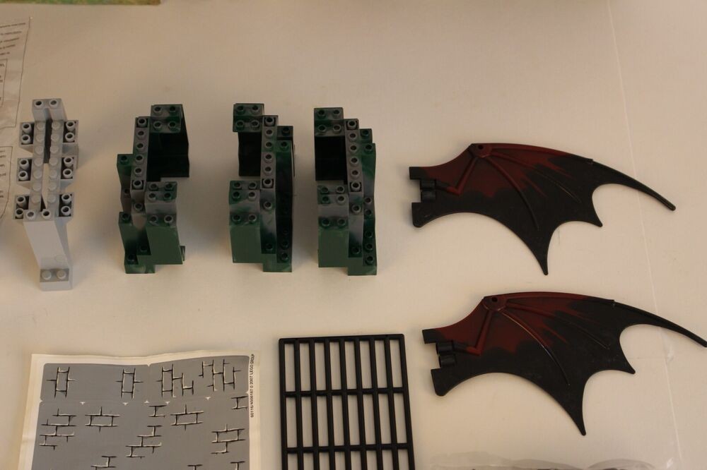 LEGO 7094 CASTLE: KINGS CASTLE SIEGE (BRAND NEW/OPEN BOX) SEE PICS