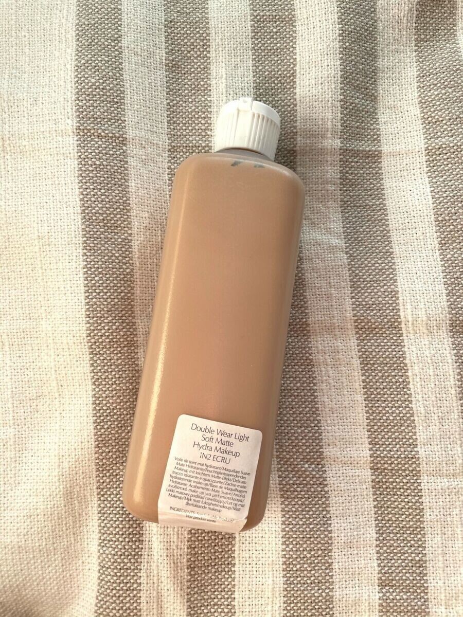 Estee Lauder double Wear light soft matte Hydra makeup  1n2 ecru jumbo