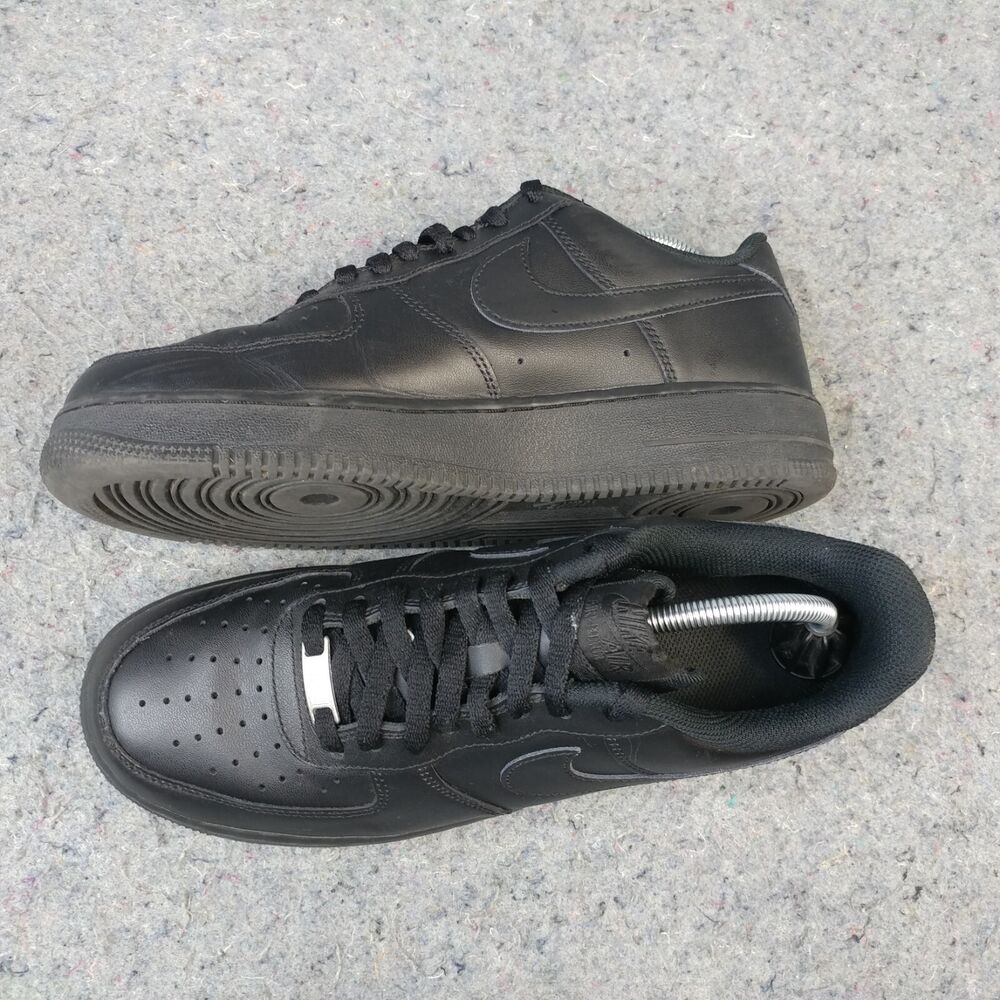 Nike Air Force 1 Low Mens Shoes Size 9.5 Sneakers AF1 Triple Black CW2288-001