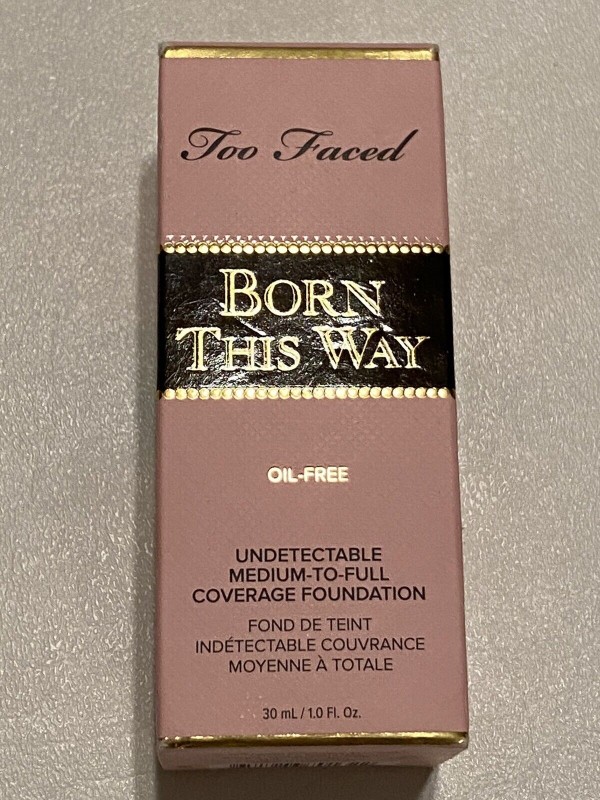 Too Faced Born This Way Undetectable Coverage Foundation New 25 Item Bundle