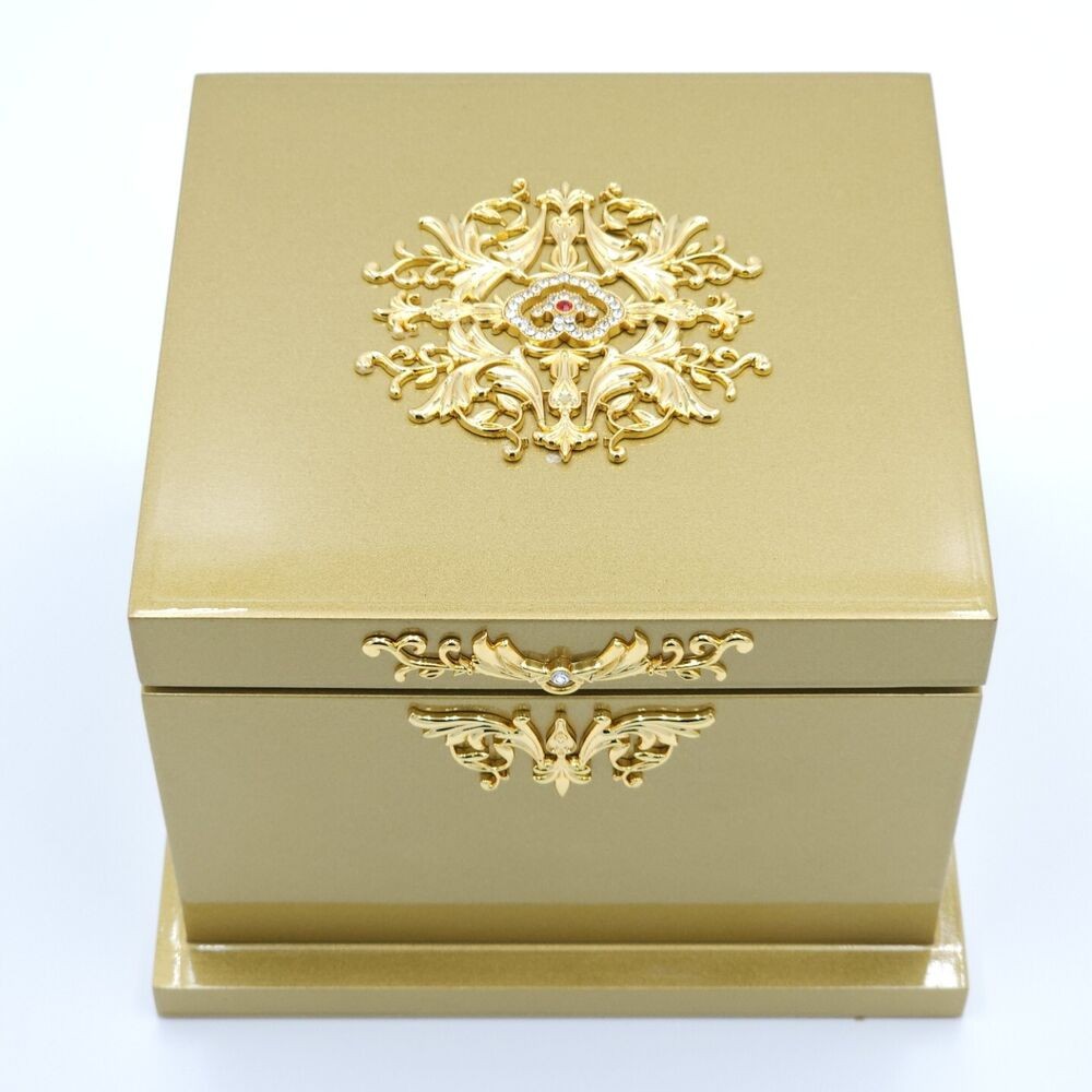 The History of Whoo Ultimate Royal Powder Pact Set 4 Items Anti Aging K-Beauty