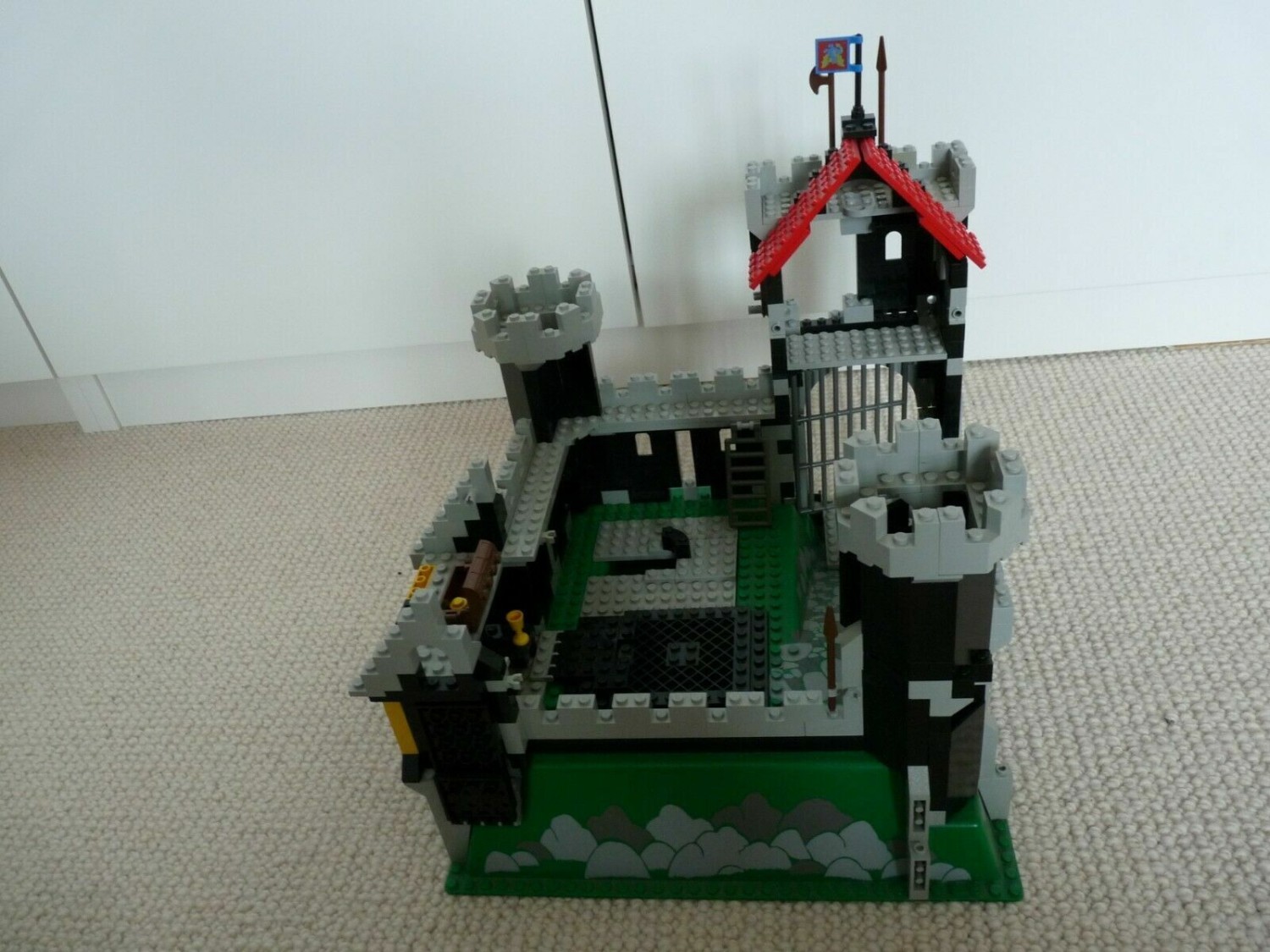 vintage LEGO 6086 Black Knight's Castle with instructions, incomplete, RARE