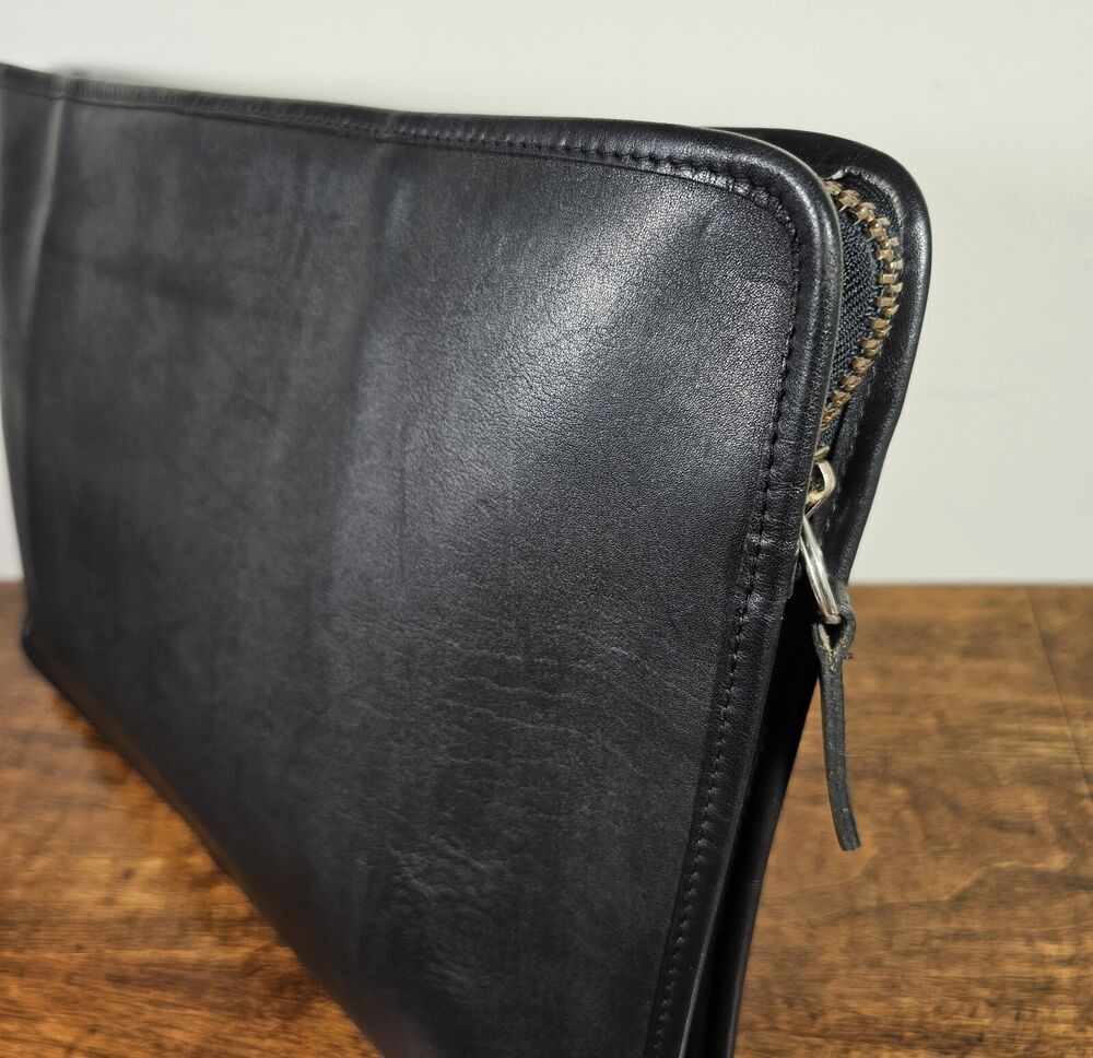 VINTAGE MADE IN USA Coach Black Glove Leather Zip Document Portfolio Laptop Case