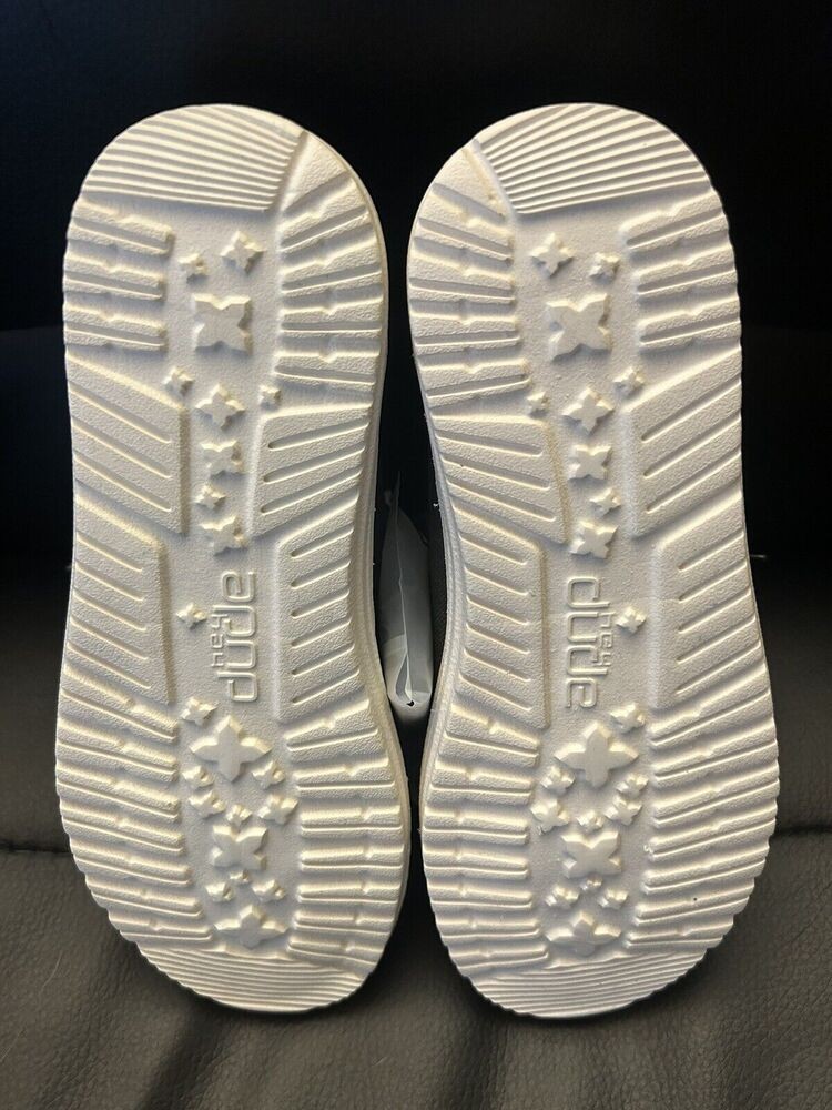 Hey Dude Wally Casual Shoe for Women, Size 9 - Black