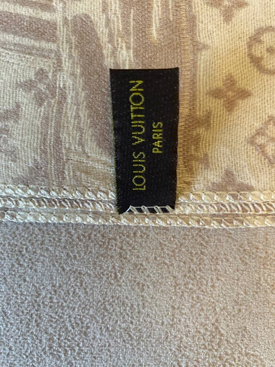 Louis Vuitton stole scarf cashmere silk