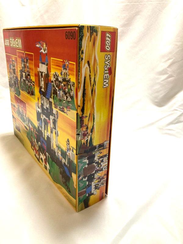 LEGO Castle 6090 Royal Knight's Castle1 Original Vintage MISB!!