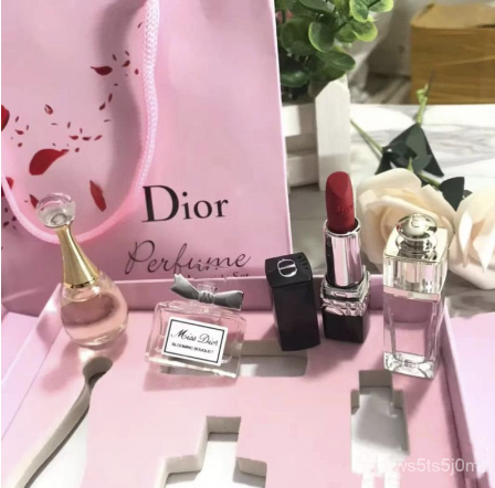❤️Dior Q version Dior lipstick 999 real me perfume four-piece set limited gift box Perfume lipstick four-piece set