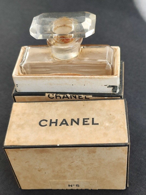 Chanel Vintage Extrait Rare Original Crystal Bottle & Box