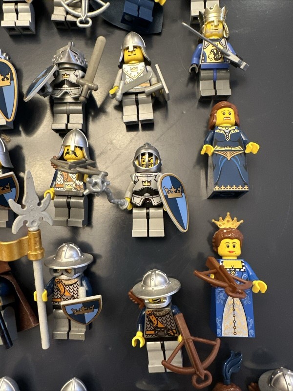 LEGO Fantasy Era King's Knight Minifigure Lot of 44 Lion Crown Queen Castle Rare