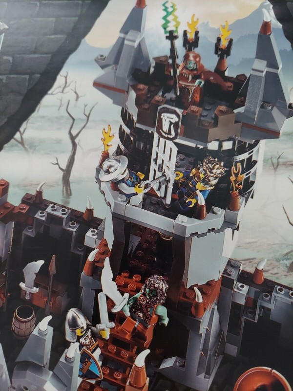 New LEGO Castle TROLL MOUNTAIN FORTRESS 7097 Kingdom knight troll witch orc king