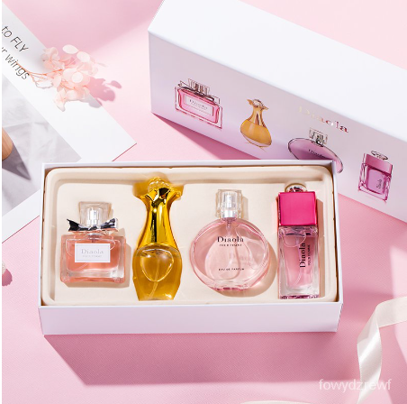 VIP?Official authentic big brand Huayang sweetheart real me perfume women's long-lasting light fragrance four-piece set gift box to send a sample HYQN